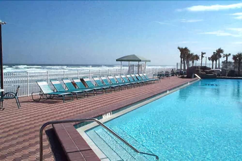 Harbour Beach Resort Studios! Daytona Beach Exterior photo